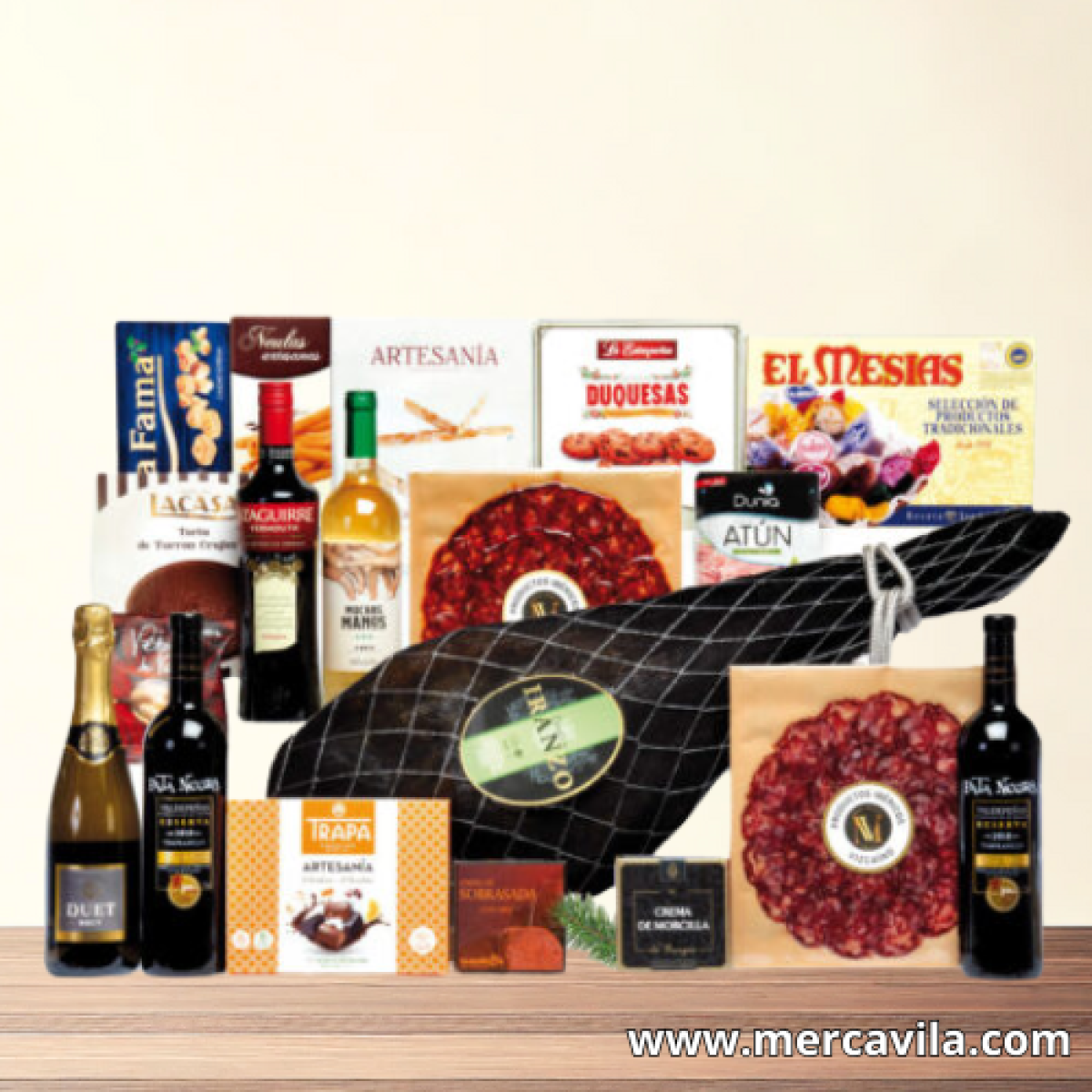 Cesta de Navidad con Jamon y Dulces Navideños Lote 113
